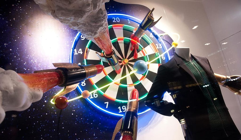 A detailed dart-out chart showing optimal checkout combinations for finishing scores from 170 to 2, with recommended double finishes and smart routes to end games efficiently.